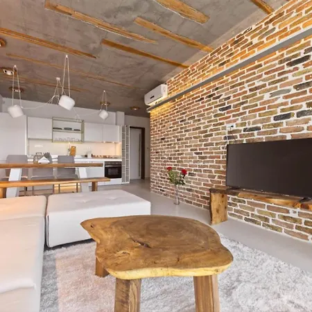 Design Lux Apartment Beauty In Bamboo Garden,No Shoes Allowed Inside * Varna