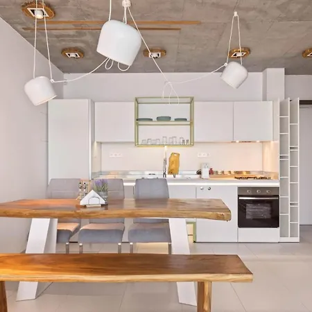 Design Lux Apartment Beauty In Bamboo Garden,No Shoes Allowed Inside